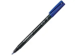 STYLO-FEUTRE STAEDTLER LUMOCOLOR PERMANENT POINTE FINE 0.6MM MULTI-SUPPORTS SÉCHAGE IMMÉDIAT RÉSISTANT EAU COLORIS BLEU