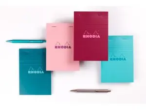 BLOC AGRAFE RHODIA COULEURS N 12 8,5X12CM 5X5 80          FEUILLETS MICROPERFORES       COUVERTURES ASSORTIES