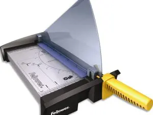 CISAILLE FELLOWES FUSION A3 CAPACITÉ COUPE 10F PRESSE MANUELLE PROTECTION SAFECUT COUPE RABATTABLE 679X209X65