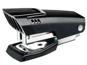 AGRAFEUSE MINI MAPED ESSENTIALS MÉTAL 65X28X40MM 12 FEUILLES AGRAFES 24/6 15 FEUILLES AGRAFES 26/6 COLORIS NOIR